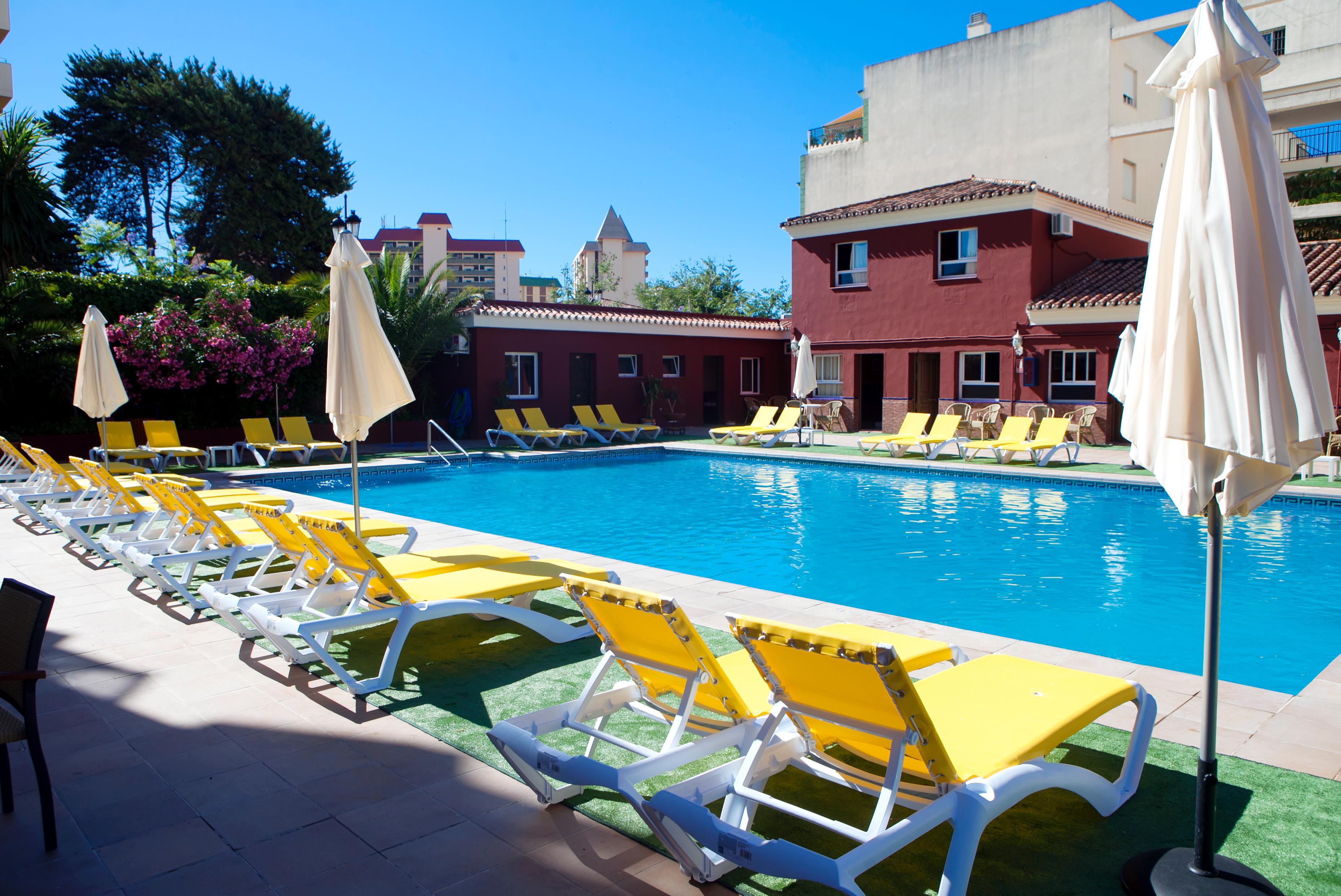 Moon Dreams Fuengirola Hotel Exterior foto