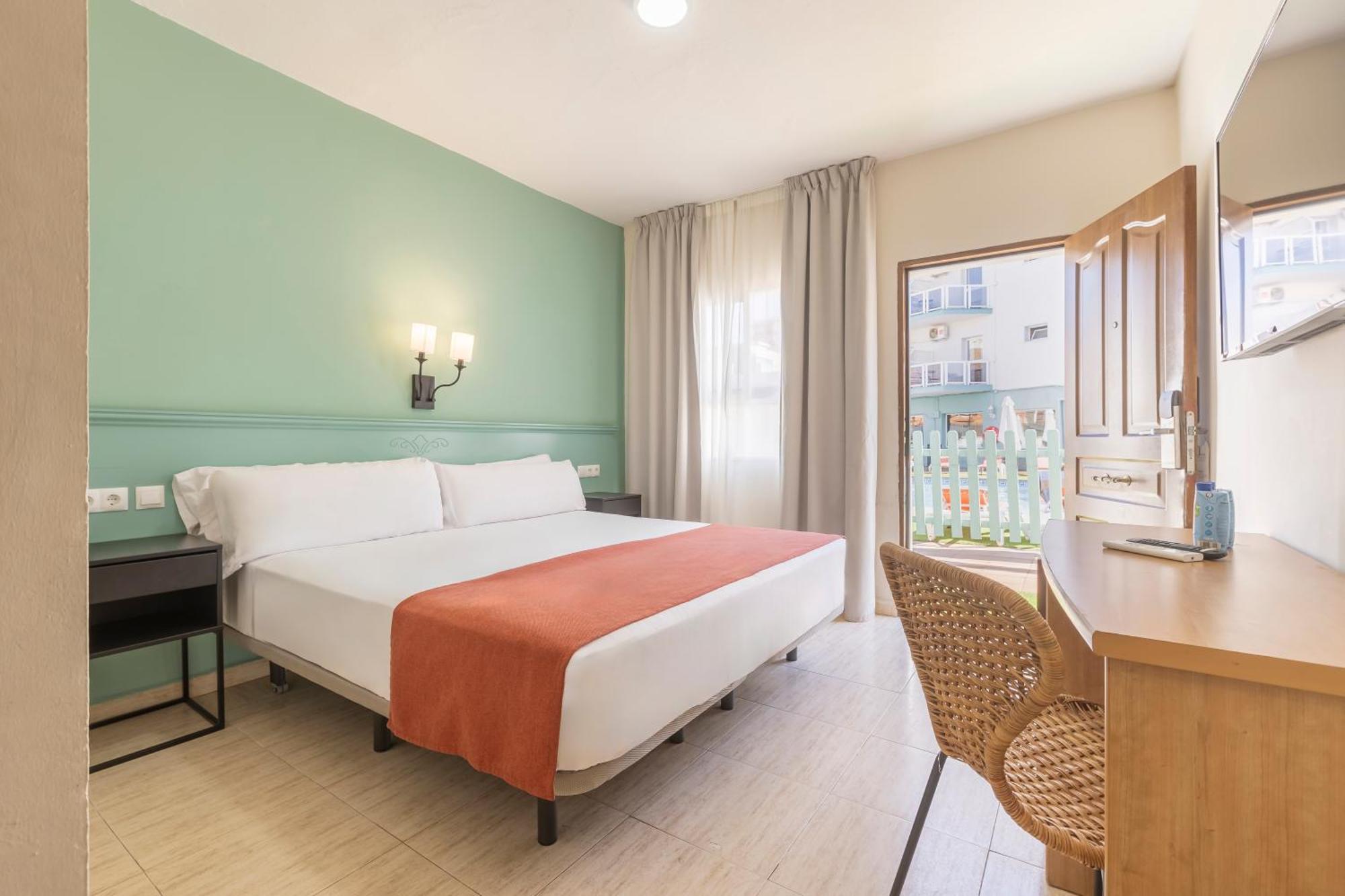 Moon Dreams Fuengirola Hotel Exterior foto